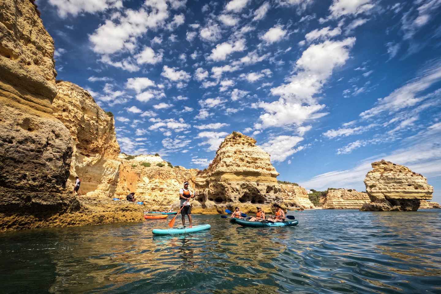 Benagil: Tour in Kayak tra Grotte e Spiagge Segrete