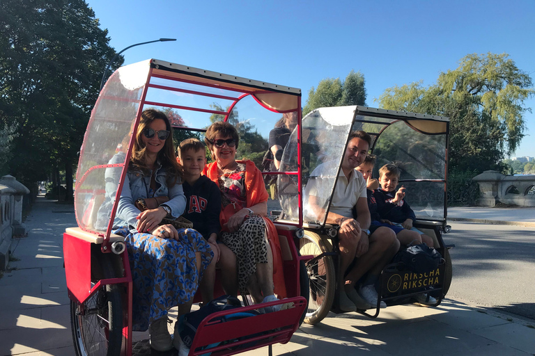 Hamburg: Smart City Tours with Electric Rickshaws between the Elbe and Alster Hamburg: Smart city tours with electric rickshaws between the Elbe and Alster rivers