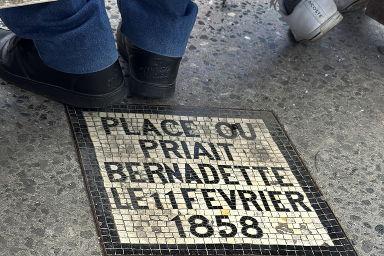 Lourdes Express: Private Guided Tour of the Sanctuaries