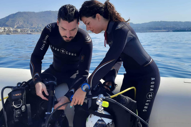 Napoli: Discover Scuba Diving in the Park of Baia Napoli: Double Discover Scuba Diving in the Park of Baia