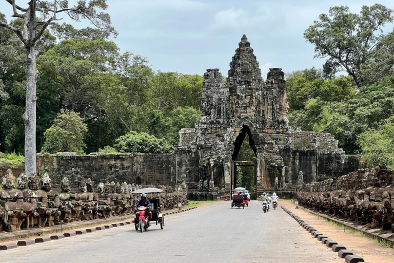 Siem Reap: 4-Day Angkor Wat, Temples, and Lake Tour