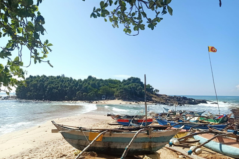 Colombo: Airport to Mirissa Coast Private Scenic Transfer