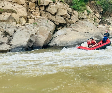 Chiang Mai: Sticky Waterfall and Rafting Day Trip