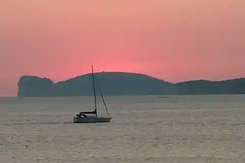 From Alghero: sunset on a sailing boat with aperitif