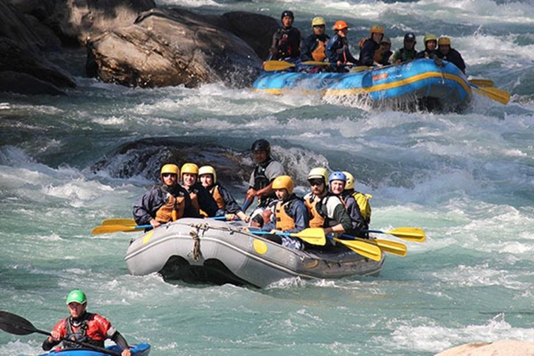 Katmandou : Excursion d'une journée en rafting sur la rivière Trisuli avec déjeuner