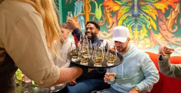 Edinburgh: Whisky Tasting with History and Storytelling