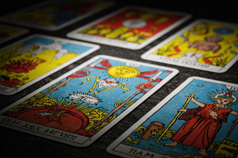 Delhi: Tarot Card Reading Experience
