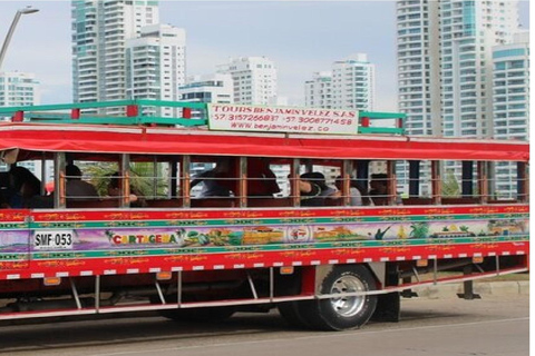 TOUR DE LA CIUDAD EN CHIVA TÍPICA CartagenaTOUR DE LA CIUDAD EN CHIVA TÍPICA