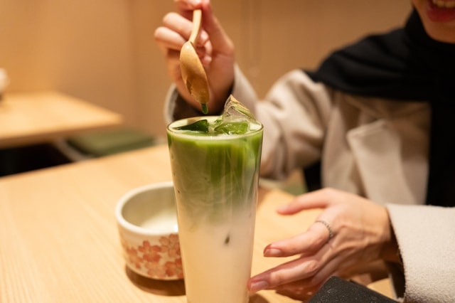 Kyoto: Matcha Latte-Making Workshop with Guide
