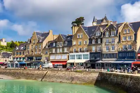 Saint-Malo: Emerald Coast Tour in a Vintage Sidecar