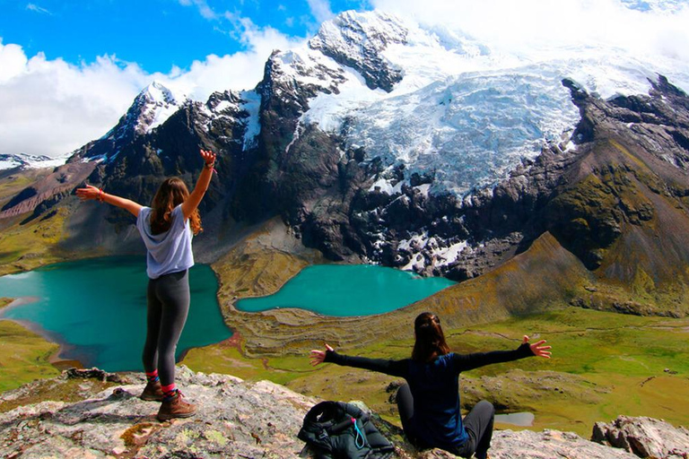 Ausangate Trek with Spectacular Views and Hot Springs