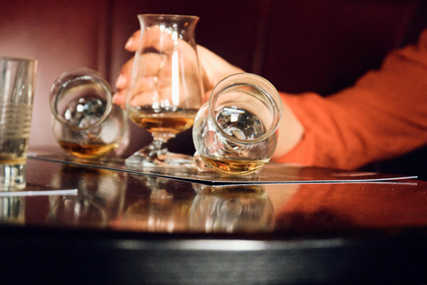 Dublin: Pub Tour. Pour The Perfect Guinness, Whiskey & Music Dublin: Pub Tour With Guinness, Whiskey & Live Irish Music