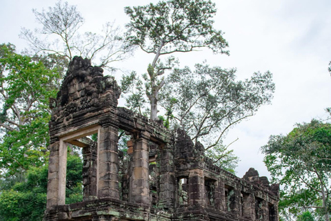 Siem Reap: 2-Day Private Angkor Wat Tuk-Tuk Tour in Spanish Spanish Driver: 2-Day Private Angkor Temples & Banteay Srei