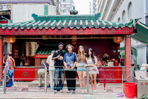 Victoria Harbour Shoreline Bike + Street Food Half-day Tour