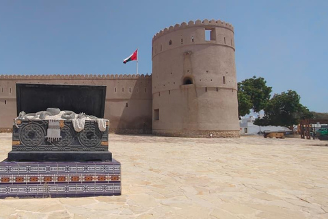 Oman: Private 3-Day Lifetime Roundtrip Package Tour
