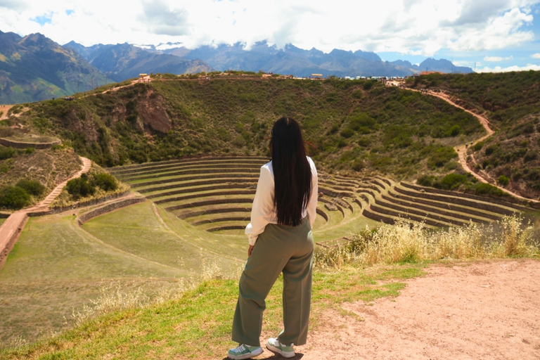 Cusco: Sacred Valley Tour with Picnic and Llamas