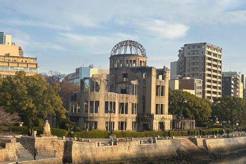 Hiroshima: Parque Memorial de la Paz y tour por la Cúpula de la Bomba Atómica.Hiroshima: Visita al Parque Conmemorativo de la Paz y Cúpula de la Bomba Atómica