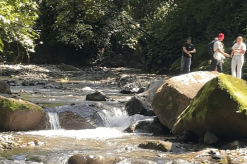 Arusha: Cascate di Napuru Meru