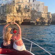 Polignano Meereshöhlen: Bootstour mit Schnorcheln & Aperitif