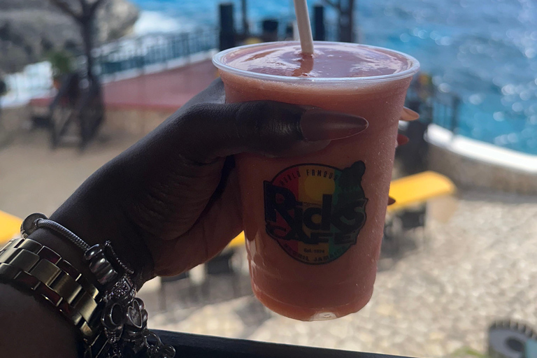 Negril Day Trip to Rick's Cafe & 7 Mile Beach from Falmouth