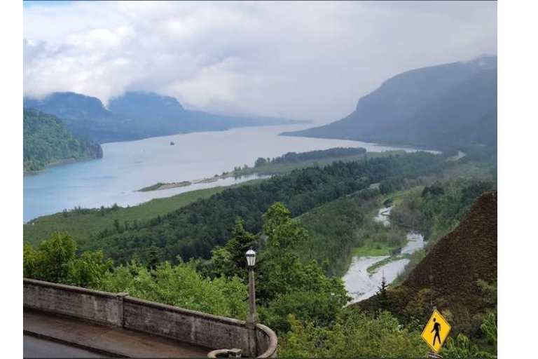 Portland: Columbia River Gorge Private Tour with Pickup
