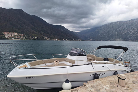 Kotor: excursión en lancha rápida a Perast y Nuestra Señora de las RocasKotor: excursión en lancha rápida a Perast y Nuestra Señora de las Rocas, 2 h