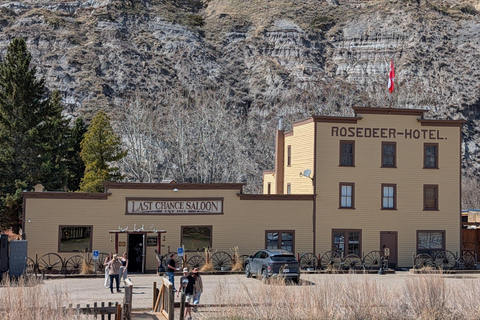 Day of Dinosaurs and Hoodoos From Calgary to Drumheller