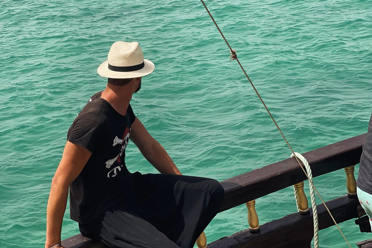 Djerba: Piratenschiff-Kreuzfahrt zur Flamingo-Insel mit Mittagessen