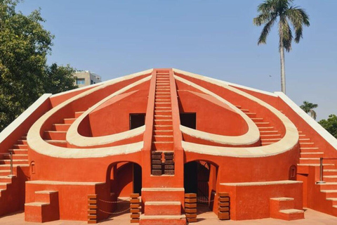 Delhi to Jaipur: Private Full-Day Guided City Highlights Car + Guide + Tickets+ Lunch