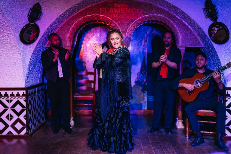 Barcelona: espectáculo en el Tablao Flamenco CordobésDegustación de tapas y espectáculo de flamenco