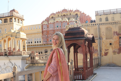 Jaipur: Hawa Mahal Private Photoshoot Hawa Mahal Private Photoshoot by mobile