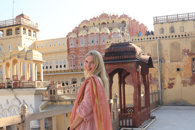 Jaipur: Hawa Mahal Private Photoshoot Hawa Mahal Private Photoshoot by mobile