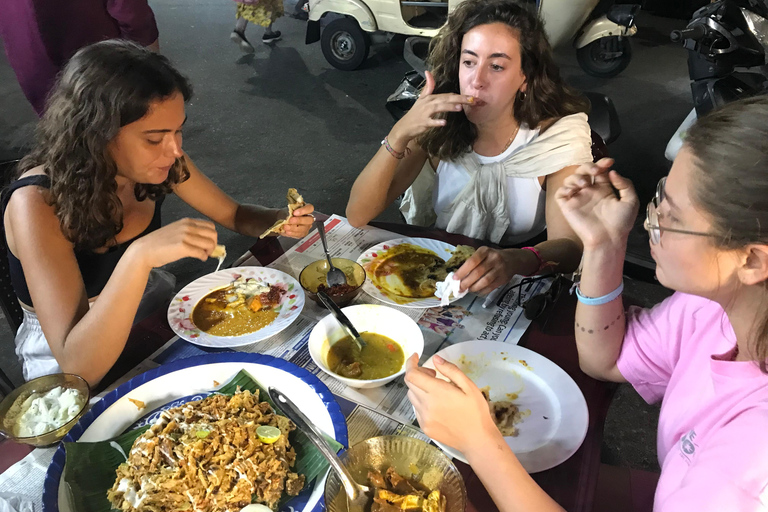 Explore Colombo with a Group