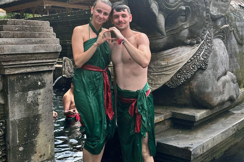 Tirta Empul: Purification Ritual and Temple Tour Basic Package: Purification Ritual and Temple Tour
