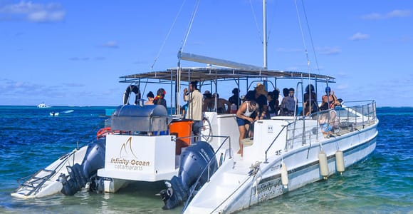 Punta Cana Bavaro: Private Catamaran Boat – Snorkeling, Open Bar, and Sailing