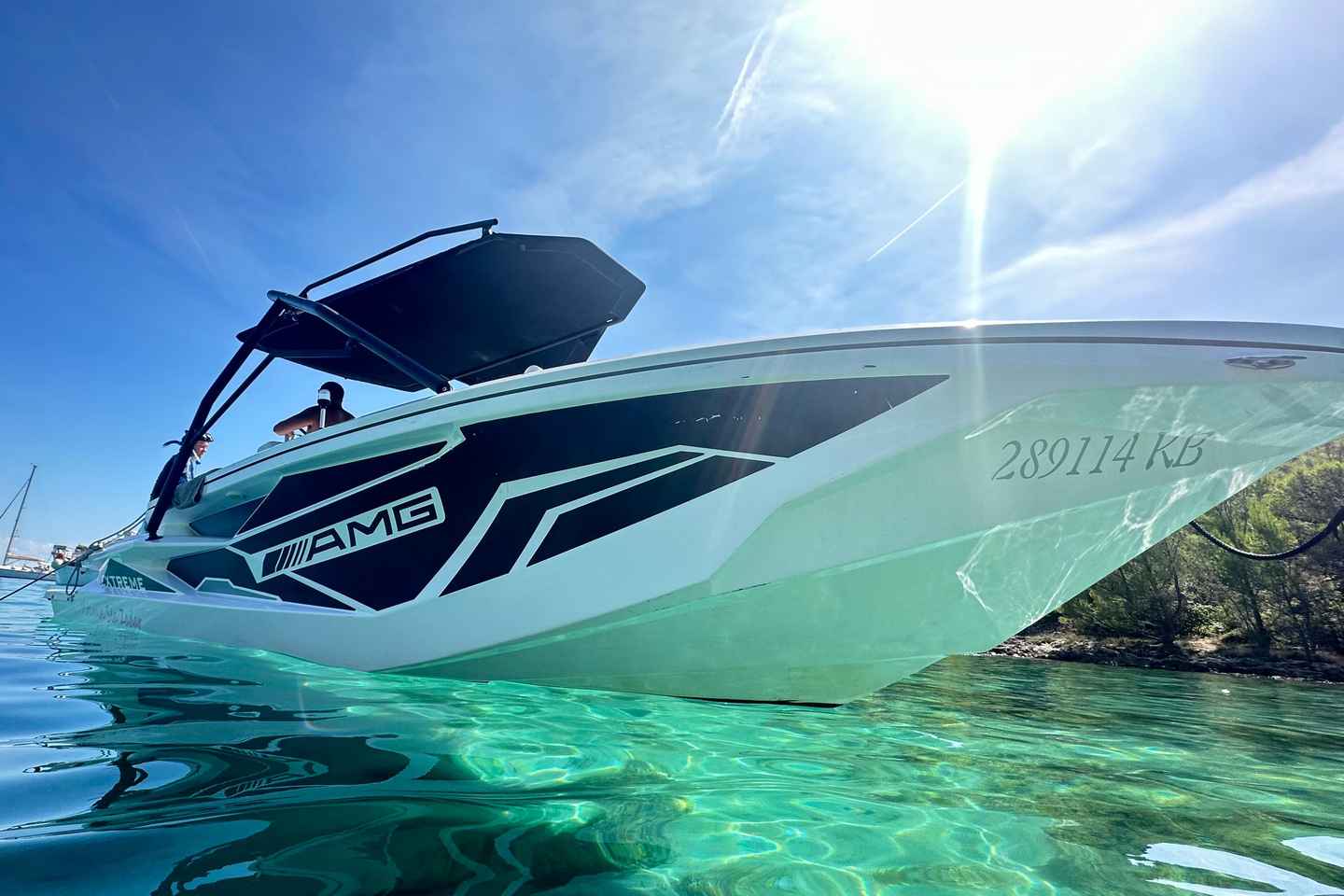 Zadar: Hraðbátsferð um eyjaklasann með víni, ávöxtum og snorkli