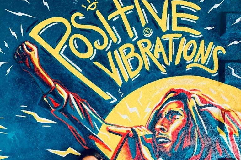 Montego Bay: Shopping and Snack Sampling Tour