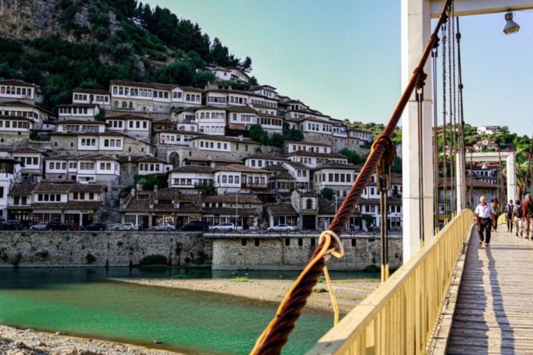 Eten, wijn en dagelijkse tour in Berat