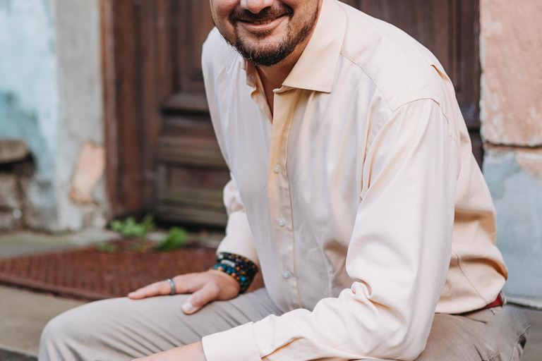 Krakow Old Town - photoshoot with a local photographer Photoshoot for couple