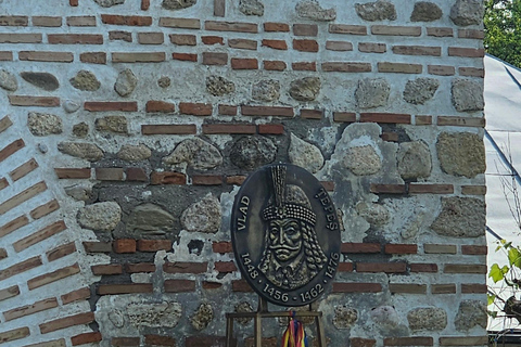 Bucharest: Salt Mine & Dracula's Tomb Day Trip