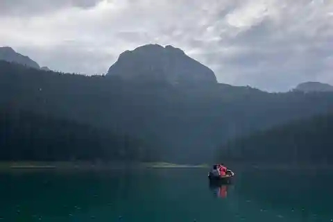 Le Monténégro vert : Durmitor, Tara (kanyon ,rivière, pont)
