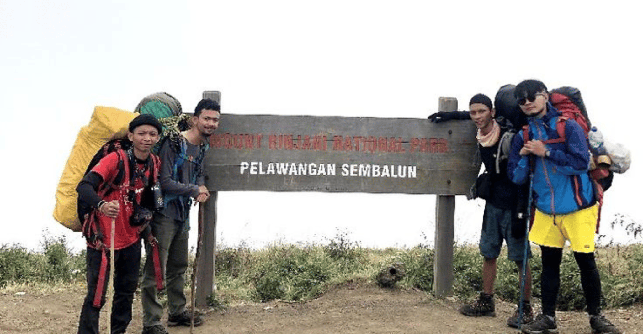 Adventure Climbing Rinjani mountain 3 days - 2 nights - Housity