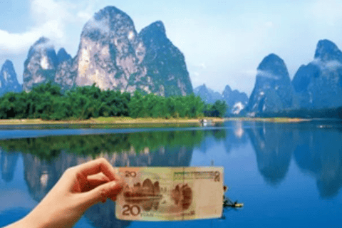 Cruzeiro pelo rio Yangshuo Xingping Li&amp; impressão do show Liusanjiecom jantar