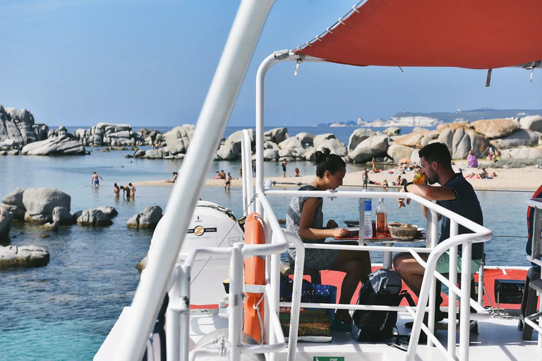 Déjeuner Pates à la Langouste dans une crique des Iles Lavezzi