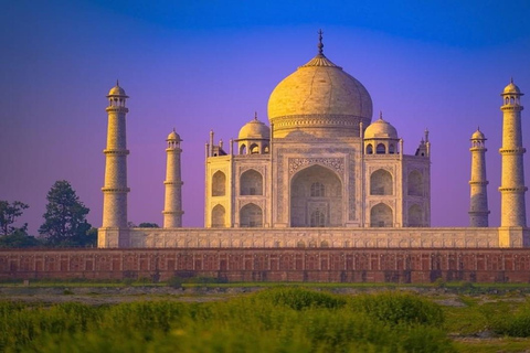 Delhi till Agra: Berättelser om Taj Mahal och lokalt livPrivat Agra-resa från Delhi – bil, guide och biljetter