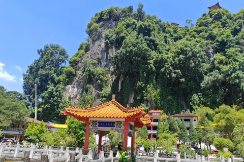 Desde KL: excursión de 1 día a Ipoh y templos en cuevas
