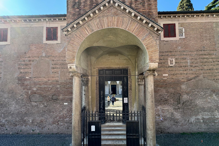 Rome's Hidden Underground Excavations & Colosseum Tour
