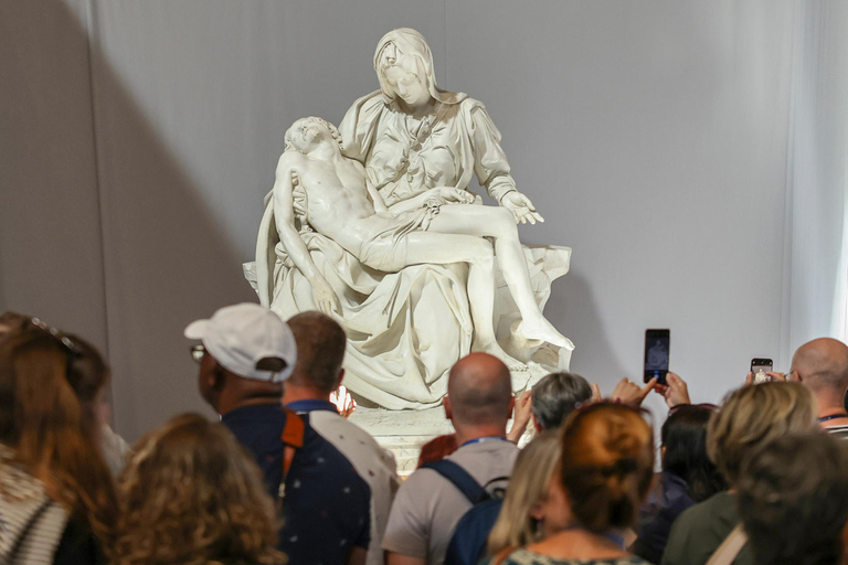 Rome: St. Peter’s Basilica & Underground Tombs Tour Group Tour in French