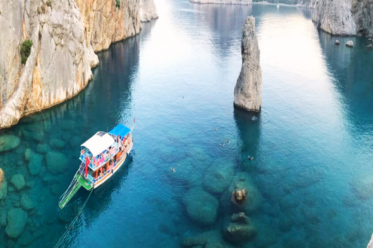 Antalya/Kemer : Excursion en bateau à Porto Genoese et bain de boue avec déjeunerOption de lieu de rendez-vous