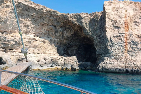 Malta: Private Speedboat Charter with Swim Stops